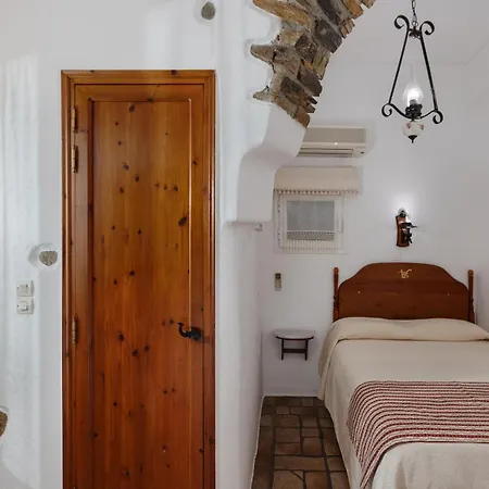 Voreades Aparthotel Tinos