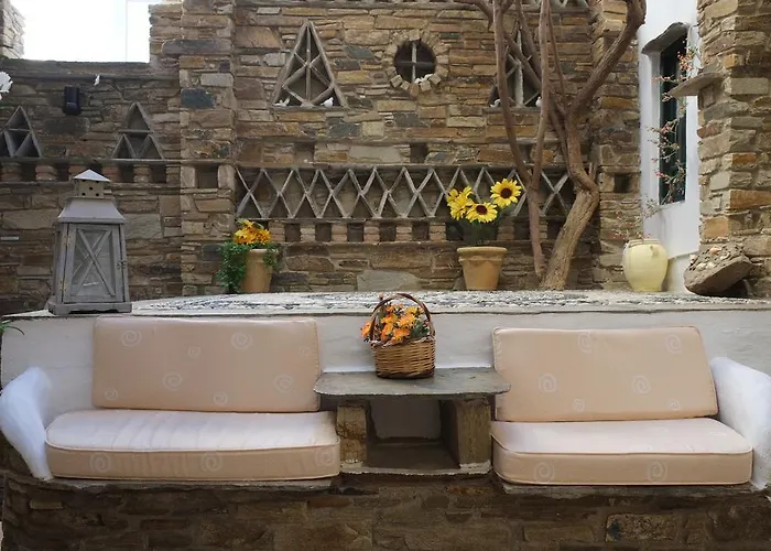 Aparthotel Voreades 3*