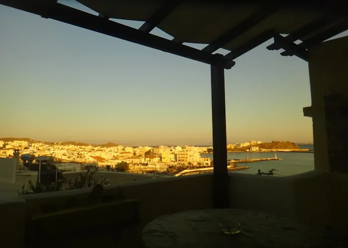 Aparthotel Voreades 3*